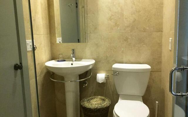 Dolphin Retreat Villa - East Boca Raton