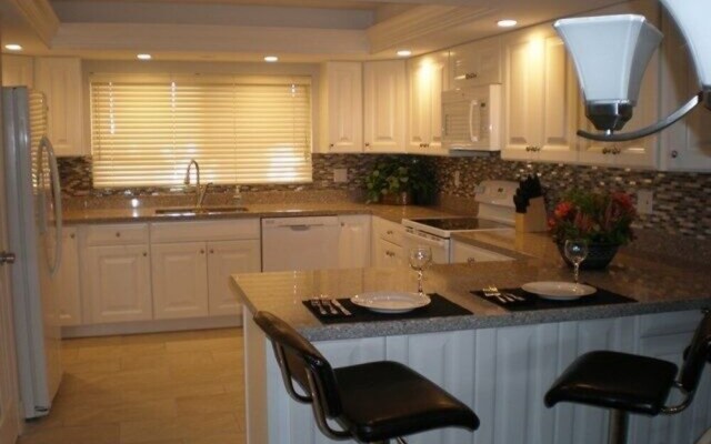 Midnight Cove Ii 932c -spectacular View-updated 2 Bedroom Condo