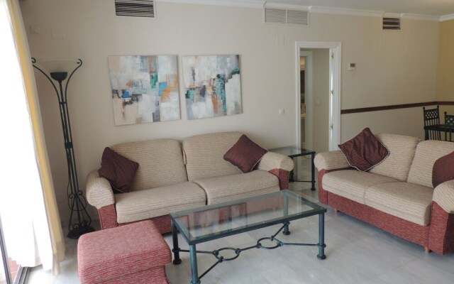 Club Jardines del Puerto