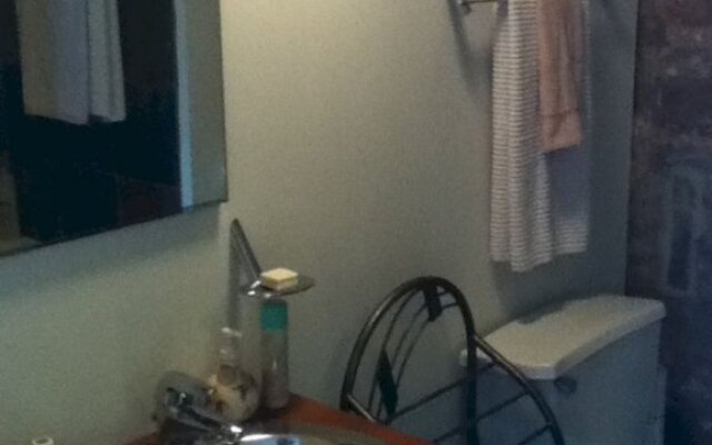 14 East B&B