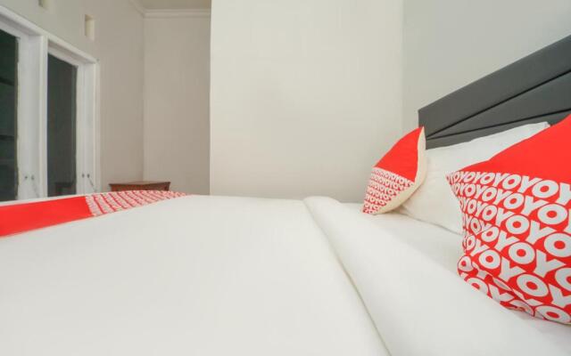 OYO 2937 Nindy Residence 2