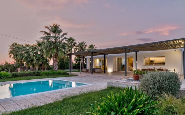 Villa I Chiani 8 Emma Villas