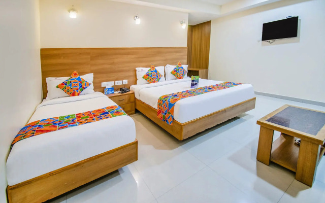 Fabhotel Jansi Deluxe Gandhipuram