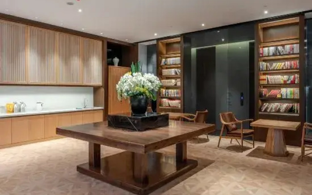 Shengming Sunshine Hotel