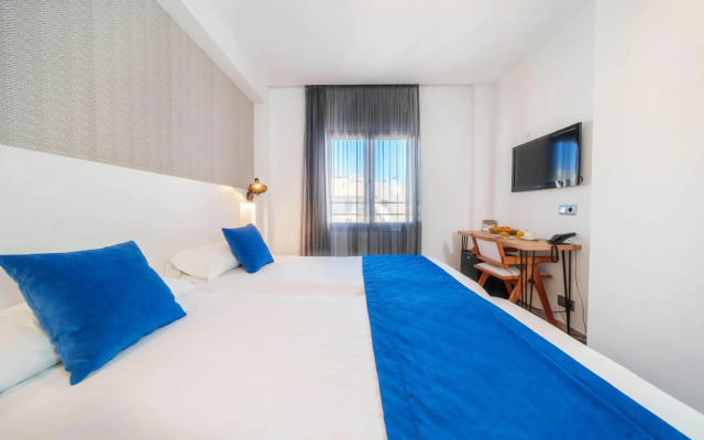 Mar Calma Hotel