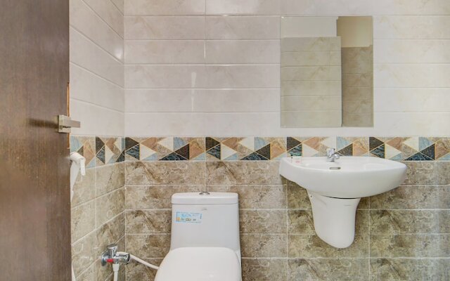 OYO 40124 Hotel VJR Residency