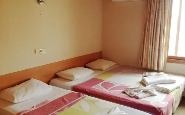 Oscar Hotel