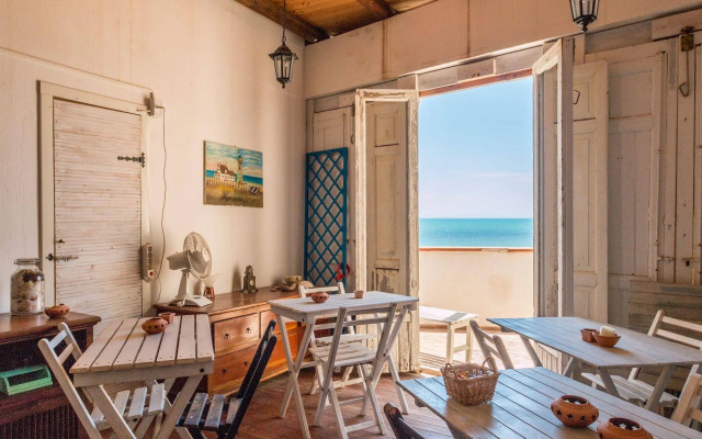Plaza Beach Hostel