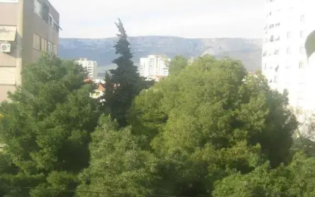 Apartment Lux Near City Center