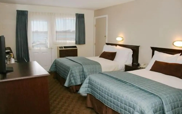 The Hotel at Cape Ann Marina