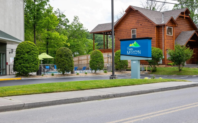 Twin Mountain Inn & Suites