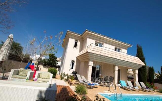 Villa Blue Water Bay 125