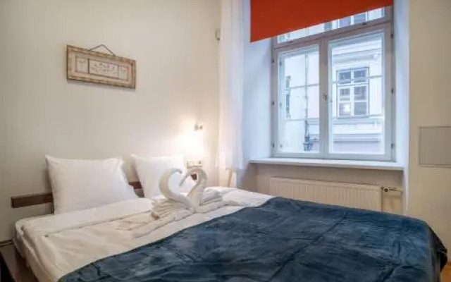 Dream Stay - Town Hall Square Apartments