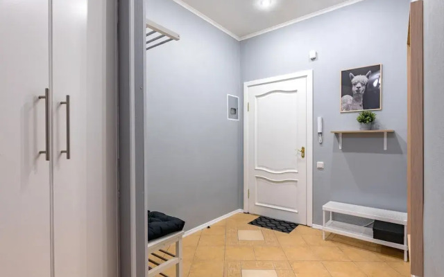 Апартаменты «Spb2day на Невском 81»