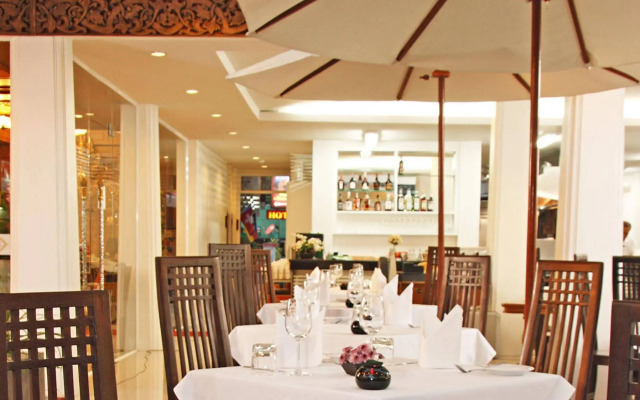 Rayaburi Hotel Patong