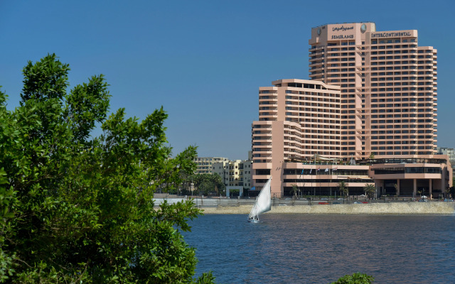 Semiramis hotel