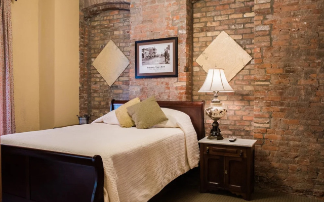 Weatherford Hotel