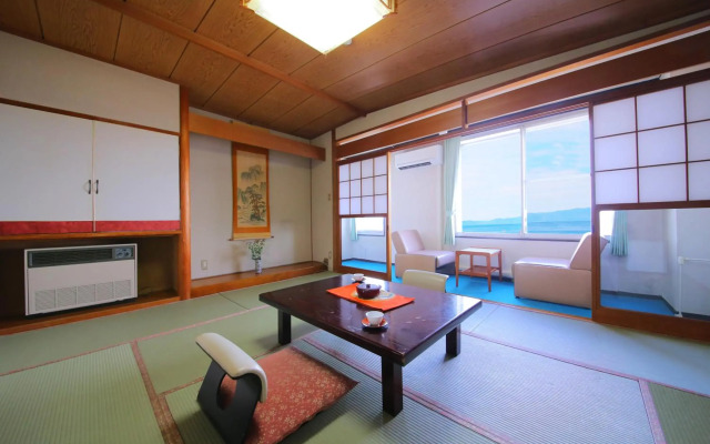 Lake Side Hotel MINATOYA