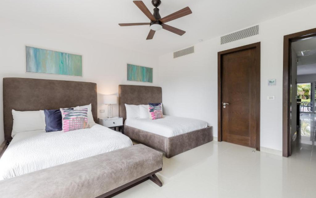 Mareazul Beach Condos At playa del Carmen