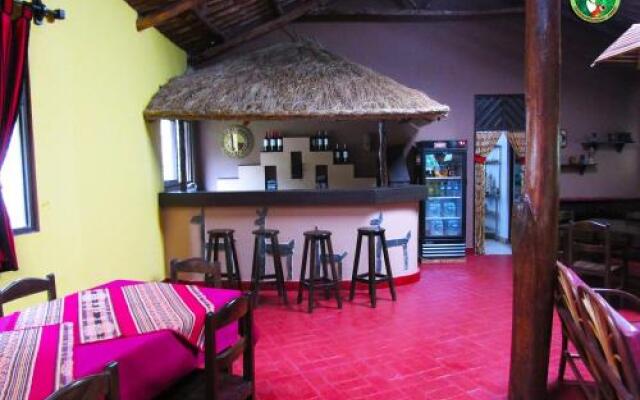 Villa Los Loros Choquequirao Lodge & Tours