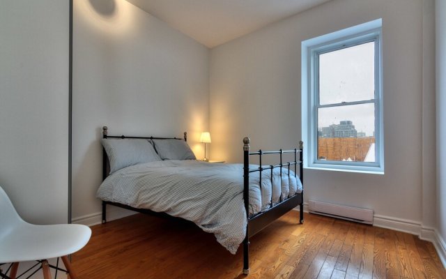 Gorgeous 3BR Right Downtown Montreal