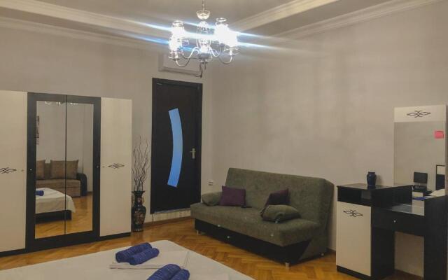 Philia's Guest House