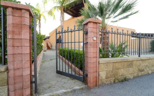 Rentopolis - Villa Torre Roccella