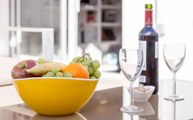 Center-2Br, 2Ba-Attic-Terrace,View, Wi-Fi, A/C