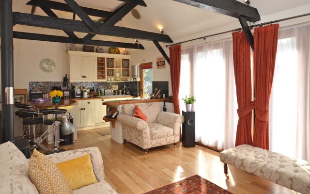 Priors Barn