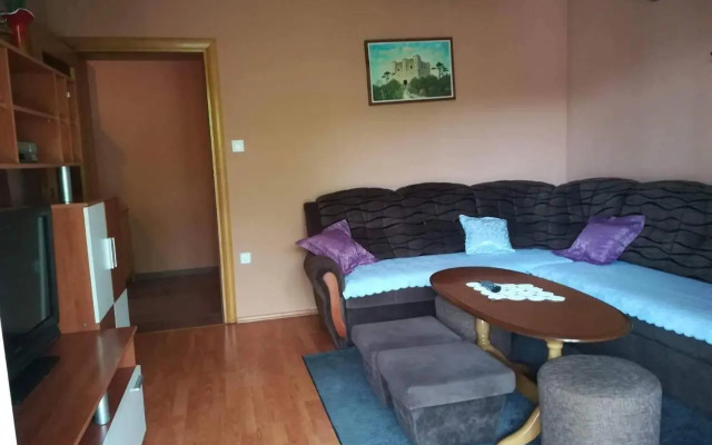Dama Apartment