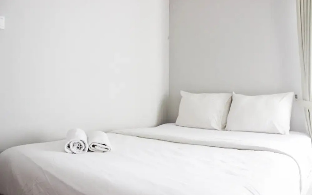 Modern & Gorgeous 2BR Apartment at Newton Residence