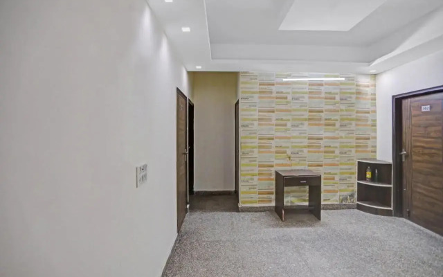 OYO Flagship 80533 Green Homes