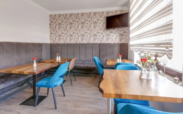 Modern Apartment in Oberhausen With a Terrace