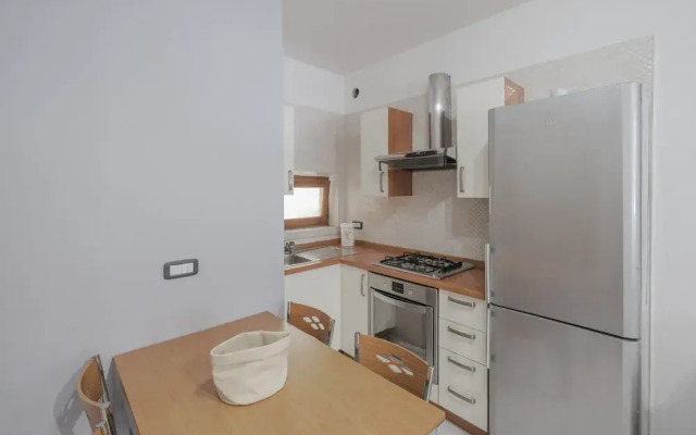 Apt24 - Trilocale Vicino al Lago con Posto Auto