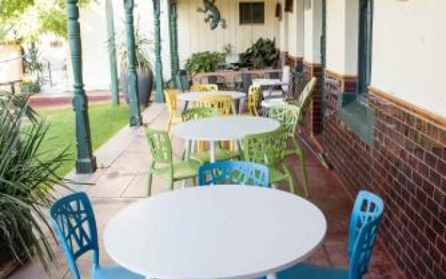 Tocumwal Hotel Motel ("The Palms")