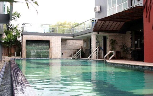 Palm Garden Hotel