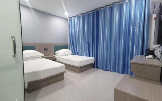 Yijia Hotel