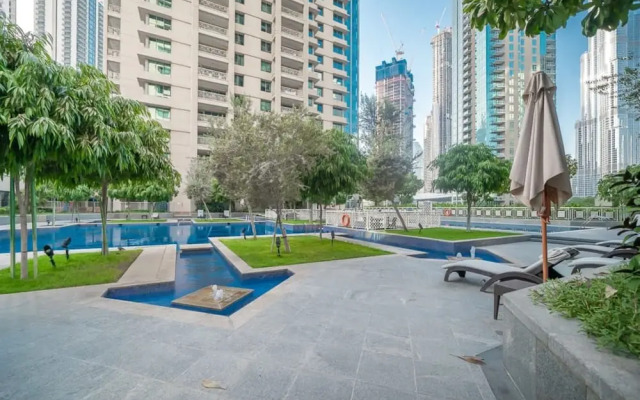 Bellavista-29BLVD Fabulous Fountain View