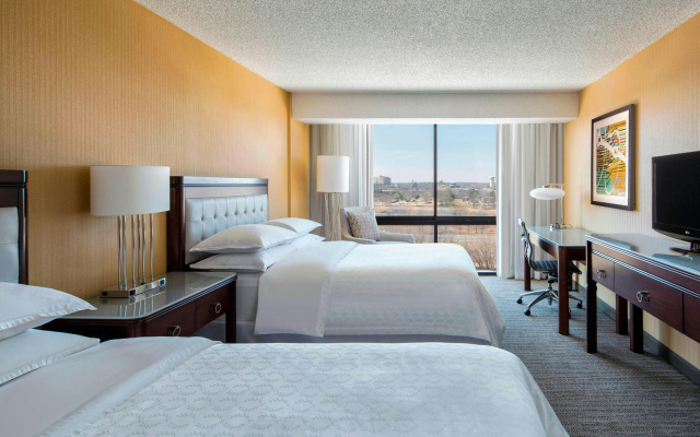 Sheraton West Des Moines Hotel