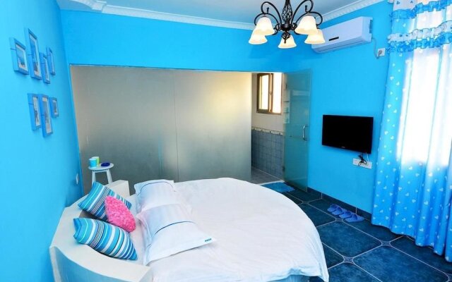 In Love With the Blue Sea Inn