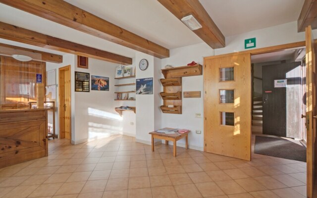 Casa Cavalese few min From ski A08