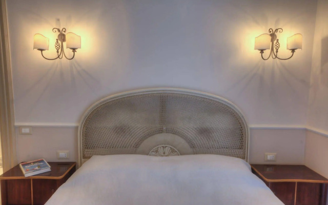 Rome Charming Suites