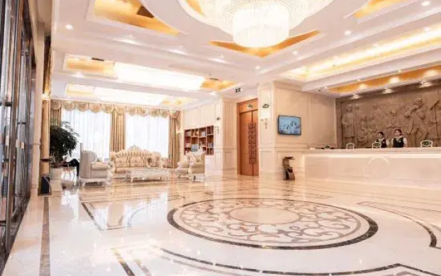 Vienna Hotel Suzhou Industrial Park Yangcheng Lake Fashion Stage