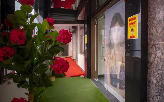 Pop 89428 Oyo Flagship Moon Light Hotel