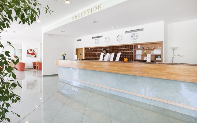 MASLINICA Narcis Hotel