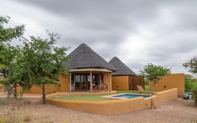 Mopane Bush Lodge