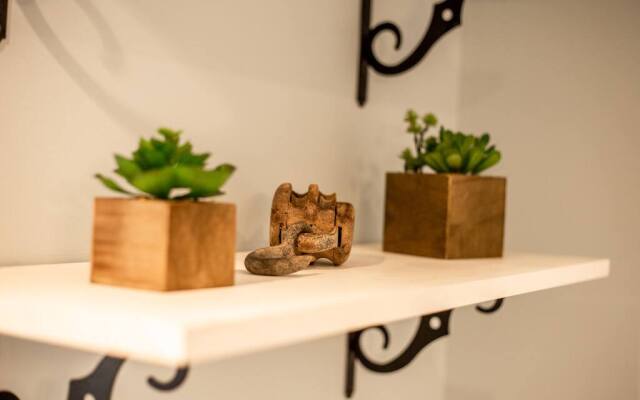 The Breeze Overlooking Minister s Pond