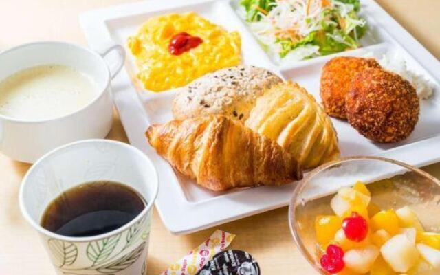 Super Hotel Gotsu-Ekimae