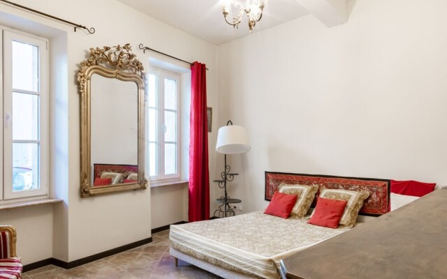 Elegant Holiday Home in Olonzac With Private Swimming Pool