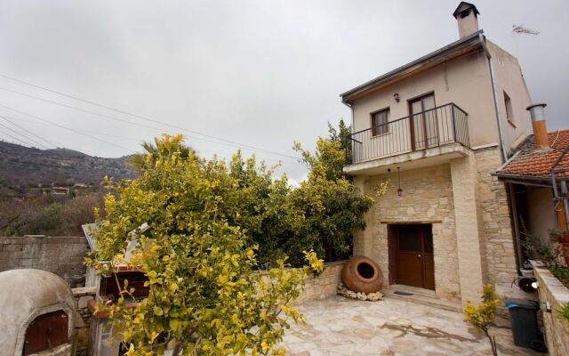 Rodoulas Traditional Village House